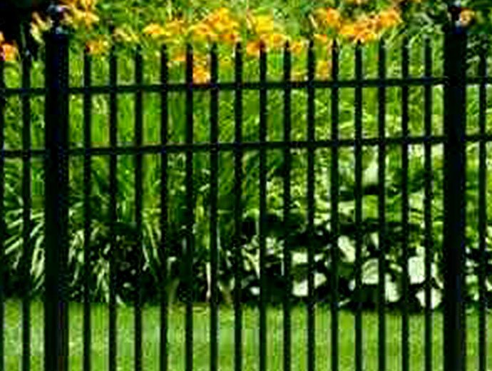 _0030_aluminum_fence_11s