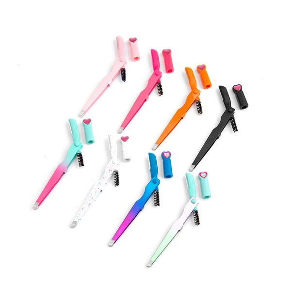 Multifunctional eyebrow shaping tool
