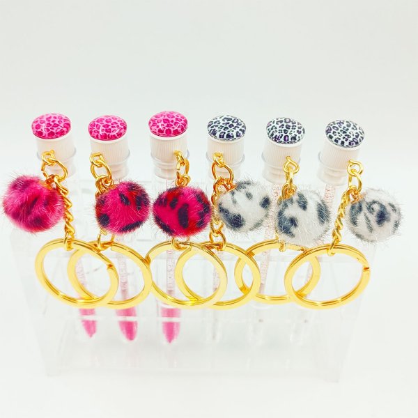 Lash wand keychain 04