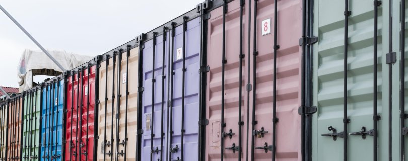 Delivery Time & Logistics