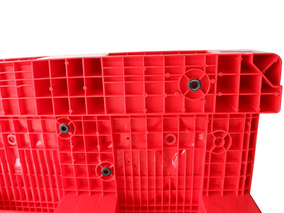 Water bottle pallet  (1368)