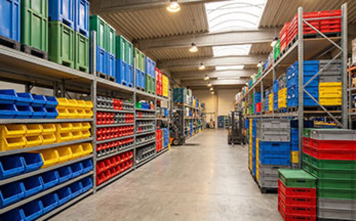Procurement Avoidance Guide: How to Choose a Reliable Plastic Storage Crate Supplier