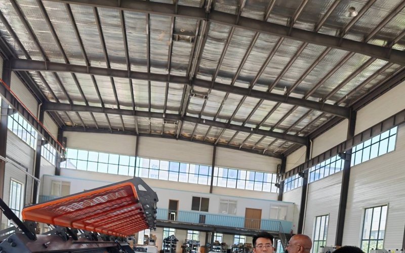 Indian Distributor Visit For Electro-Hydraulic Servo Horizontal Tensile Testing Machine
