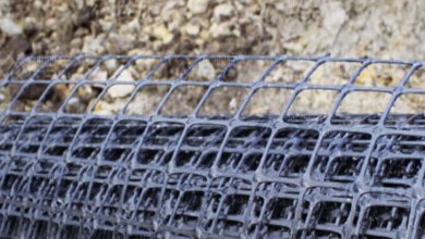 Desert Highway Construction: How Can Geogrids Solve the Problem of Sand Loss on Roadbed?