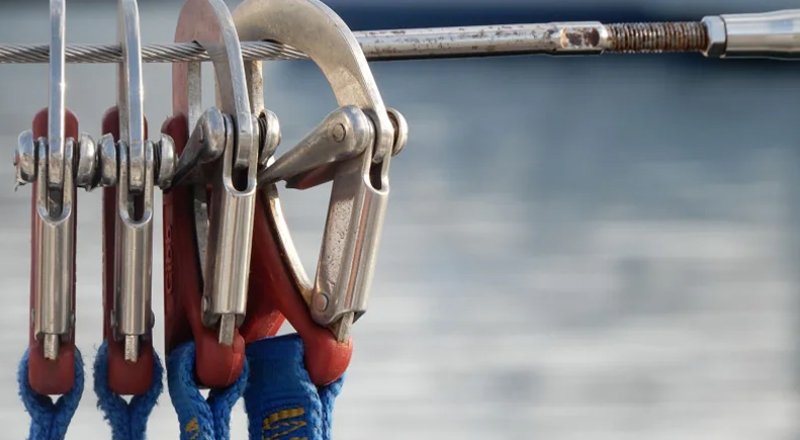 Webbing slings and wire rope slings