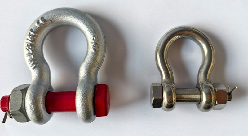Carbon Steel vs Stainless Steel Shackles and Turnbuckles: Which Is Best for Your Rigging Needs?