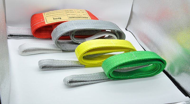 How Much Weight Can an Eye & Eye Webbing Sling Actually Lift?