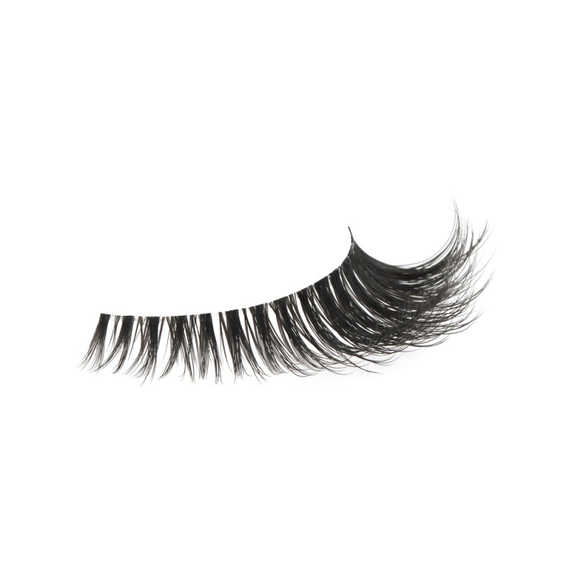 fox eye style wispy lashes