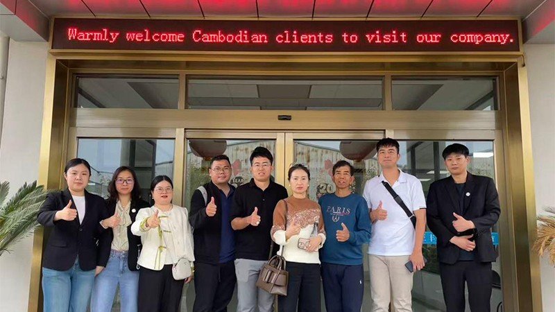 Cambodian Clients Visit China to Inspect Slaughterhouse and Food Processing Equipment Production Lines