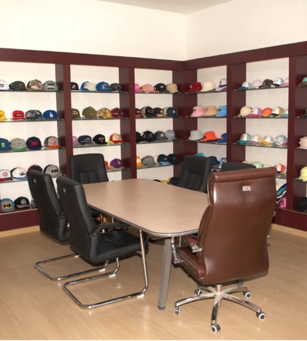 25 Show Room