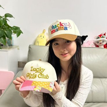  100% Cotton Twill 5 Panels 3D Embroidery Fashion Cap Sport Cap Baseball Cap for Women