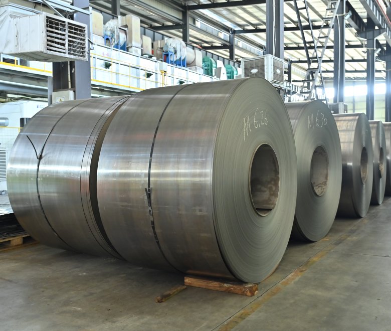 Close-up of HiB-23/105 silicon steel edge