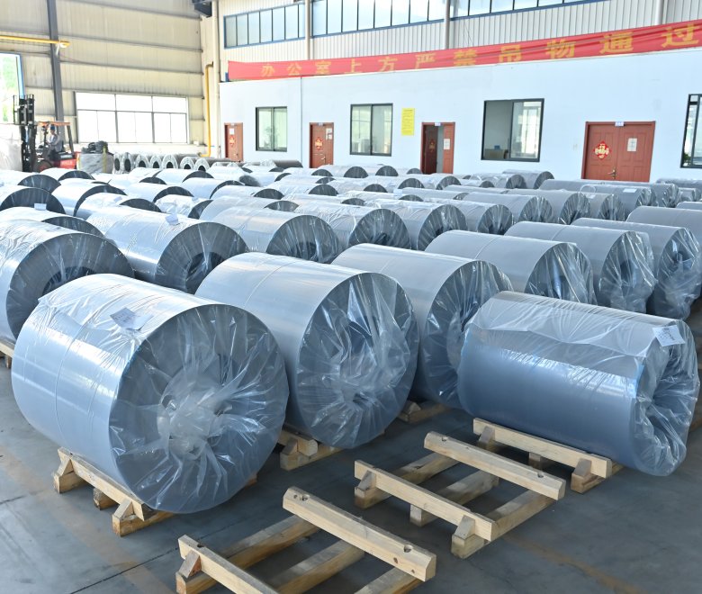 Detailed view of HiB-23/105 coil thickness and finish