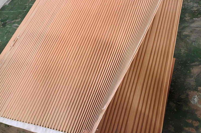 Carrying the trust of our clients to the global market! A firsthand look at the shipment of our latest batch of high-quality corrugated panels—customized production wins customer acclaim once again.