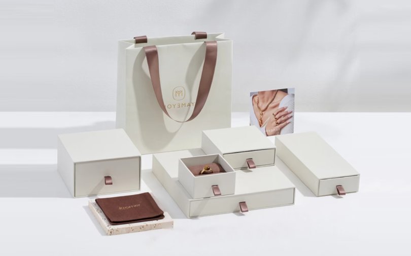 Extensive expertise in crafting exquisitely mounted gift boxes
